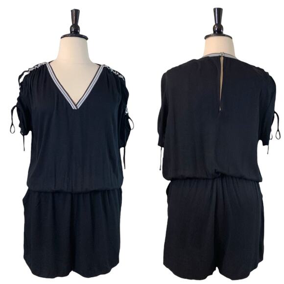 Project Runway Black White Trim Sporty V Neck Romper Women's Size 0X Plus - Picture 11 of 11